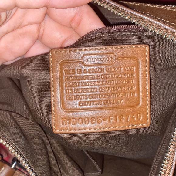 coach purse®️✔️ - Picture 5 of 6